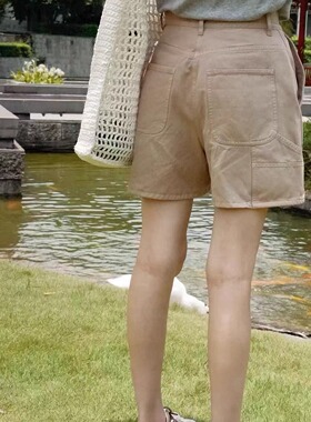 I INSIST 25SS春夏新款 宽松休闲日常通勤 卡其色女款工装短裤