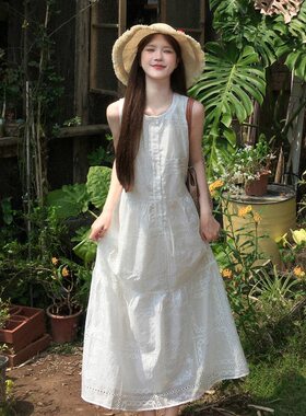 ZY717mm612法式甜美刺绣蕾丝挂脖背心连衣裙女夏季独特初恋长裙
