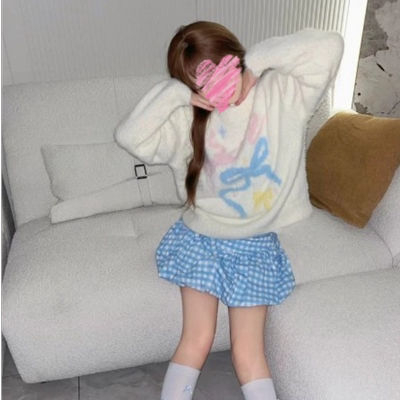 仿貂秋冬韩系设计感白色蝴蝶结宽松显瘦毛衣女慵懒针织衫上衣