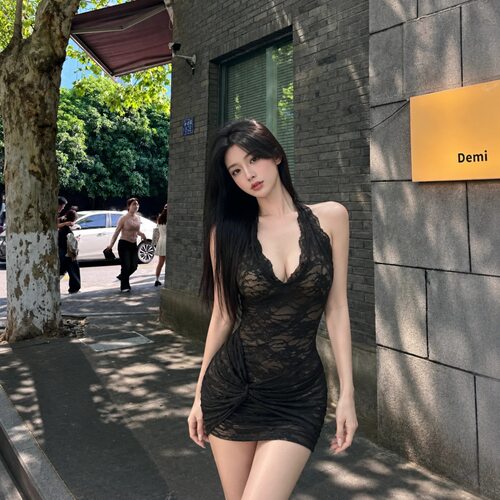 ZY720mm79韩式纯欲蕾丝纽结露背性感连衣裙女夏收腰辣妹挂脖裙