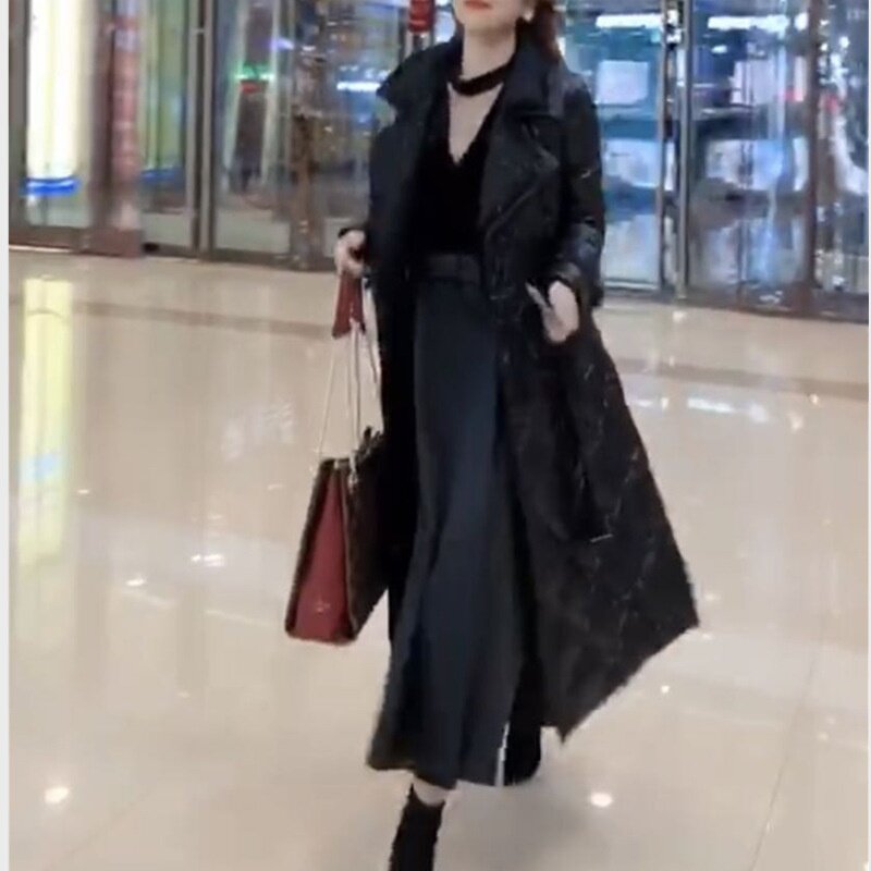 发351大爱美依缘2026冬季新款时尚翻领长款棉服风衣外套黑色女装