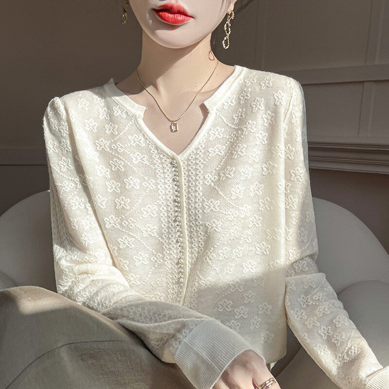 2025春V领薄款针织衫蕾丝精纺羊毛打底衫小香风外穿宽松低领上衣