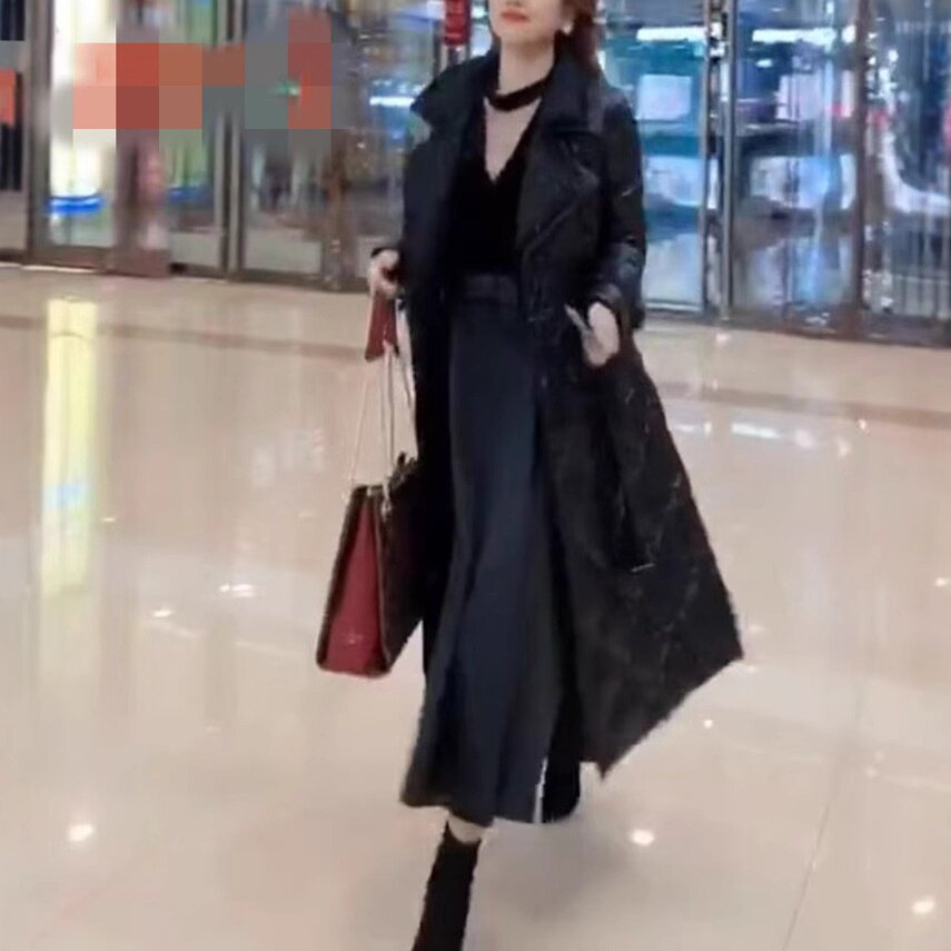 00702大爱美依缘2025冬季新款黑色翻领长款棉服高级感洋气显瘦女