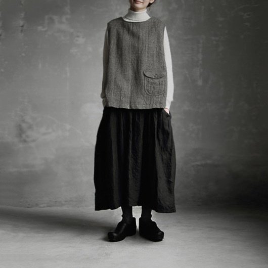 现货日系2026秋冬新款后背纽扣开叉圆领马甲+半身裙 两件套,女装/女士精品,休闲运动套装,淘宝优惠券,粉丝福利购,淘宝优惠卷