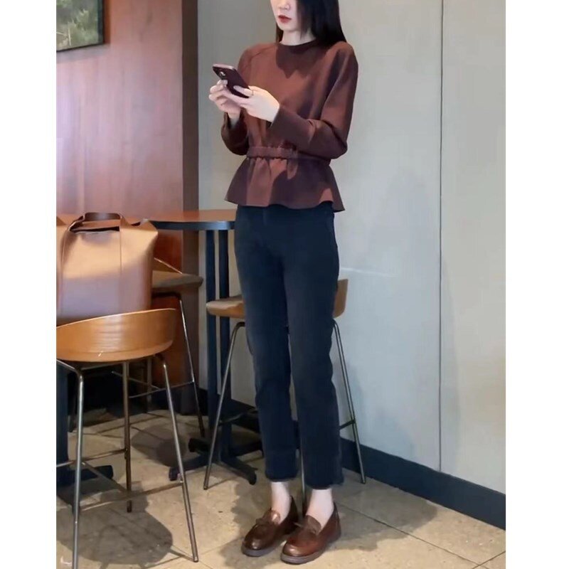23695大爱美依缘2025秋季新款圆领短款收腰卫衣修身小脚裤显瘦女
