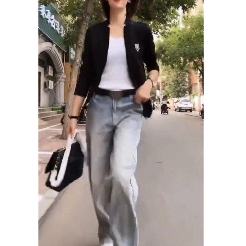 9770大爱美依缘2025春季新款时尚修身外套白色打底衫直筒牛仔裤潮