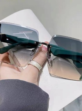 无框墨镜女高级感ins.防紫外线网红优雅气质茶韩版圆脸显瘦太阳镜