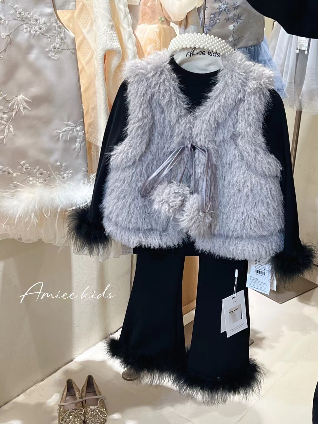 2024年冬款艾米品牌女童毛球外套新款儿童仿皮草毛毛马甲阔腿裤