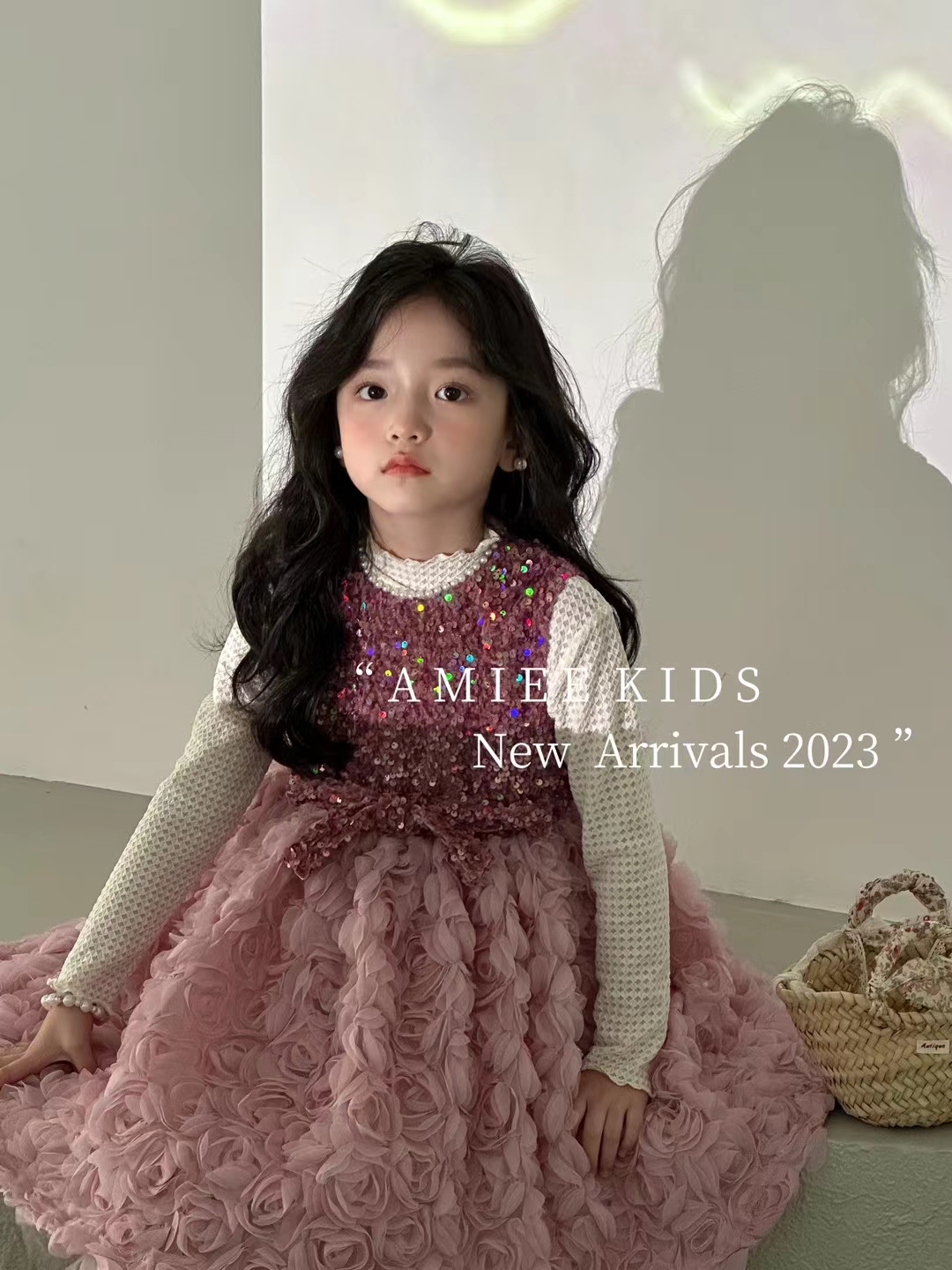 艾米专柜正品粉色背心裙2024秋冬童装女童亮片玫瑰花瓣公主裙子