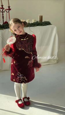 Amiee品牌2025年女童冬款儿童洋气女孩小马新中式国风盘扣背心裙