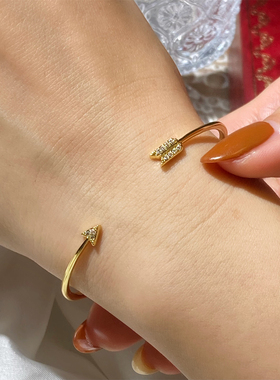 极简箭头手镯女送朋友学生礼物