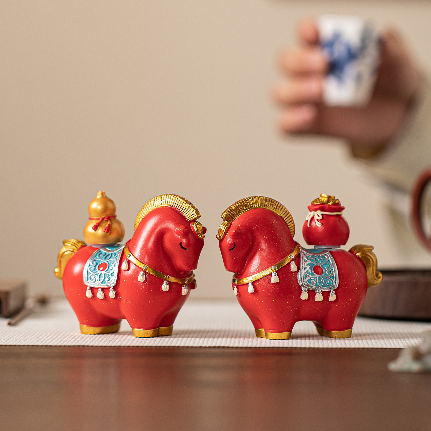 新款马上有钱茶宠创意小马元宝可旋转马年摆件招财桌面摆件车载,家居饰品,桌面摆件,淘宝优惠券,粉丝福利购,淘宝优惠卷
