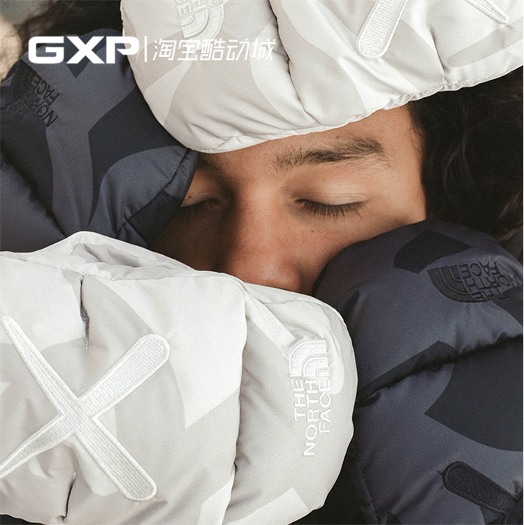 GXP The North Face xx Kaws 联名 黑白 滑雪 登 山户外 保暖手套