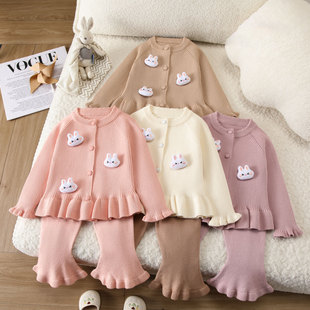 新生婴儿毛衣套装女宝宝荷叶边外套针织开衫长裤分体两件套新年服