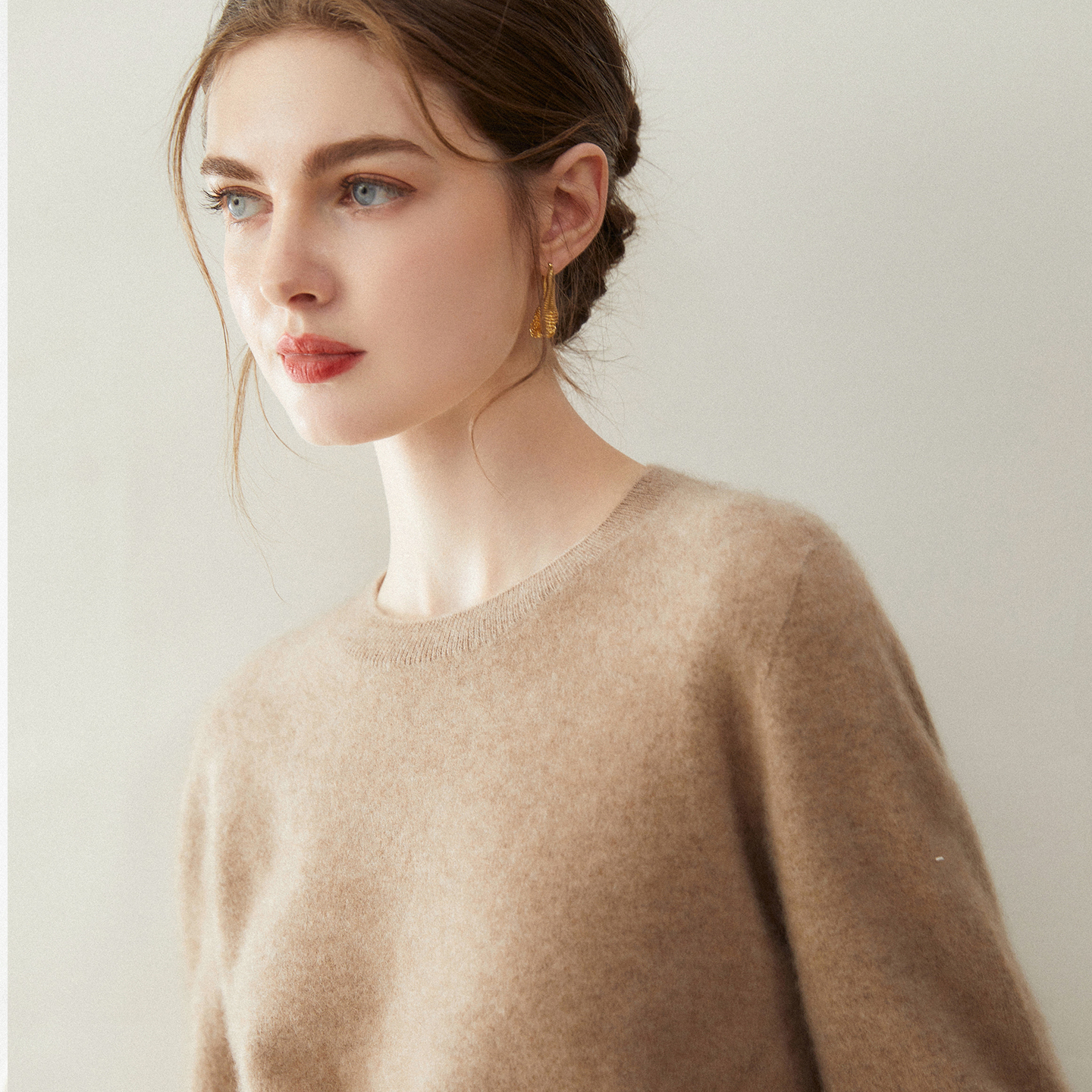 100%纯山羊绒衫女圆领针织衫