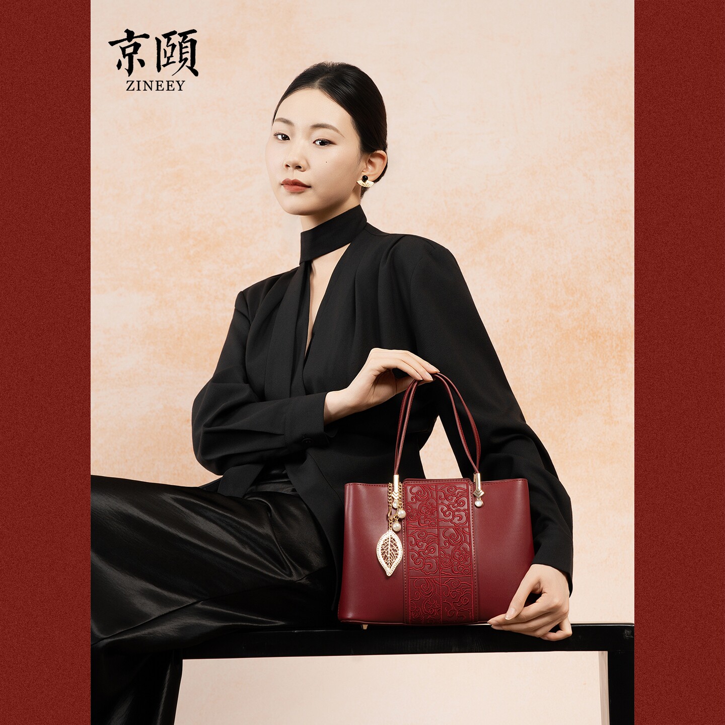 国风高级感红色手提包新中式刺绣包包大容量喜妈妈包通勤两用婚包