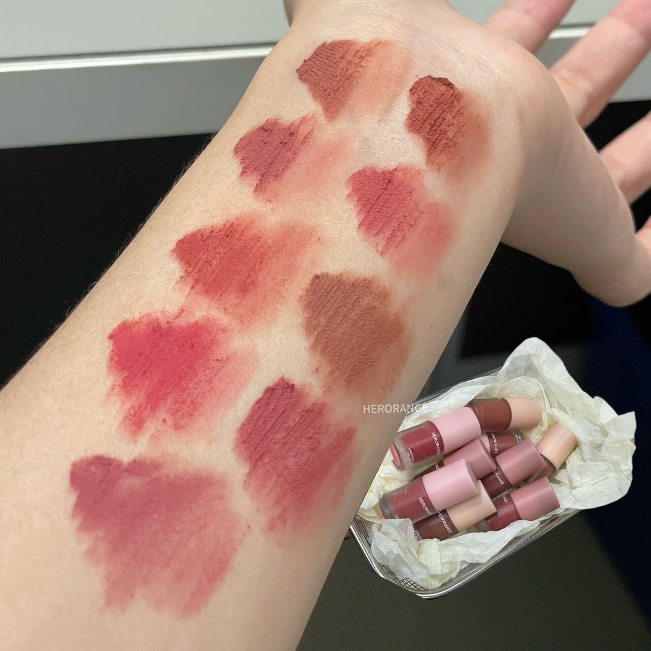 HERORANGE奶雾透颜多用泥 哑光柔雾持妆显色跨境彩妆唇釉腮红口红