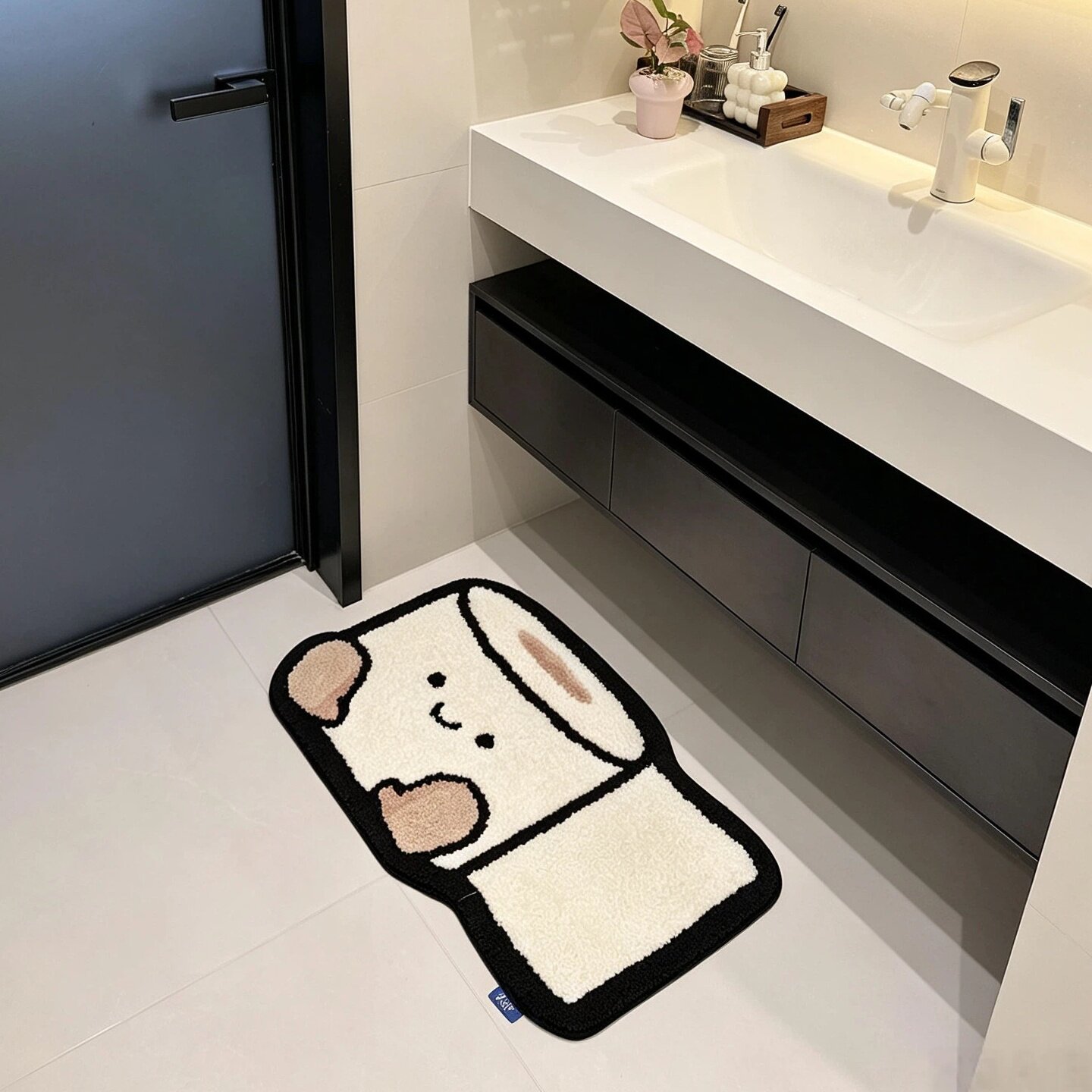 可爱卷纸浴室地垫卫生间门口吸水防滑垫羊绒脚垫子家用厕所地毯