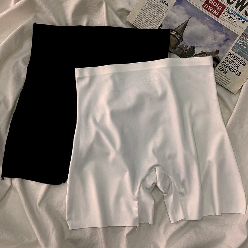 外贸款夏季瑜伽无痕安全裤女士打底裤包臀提臀一片式纯棉裆四角裤