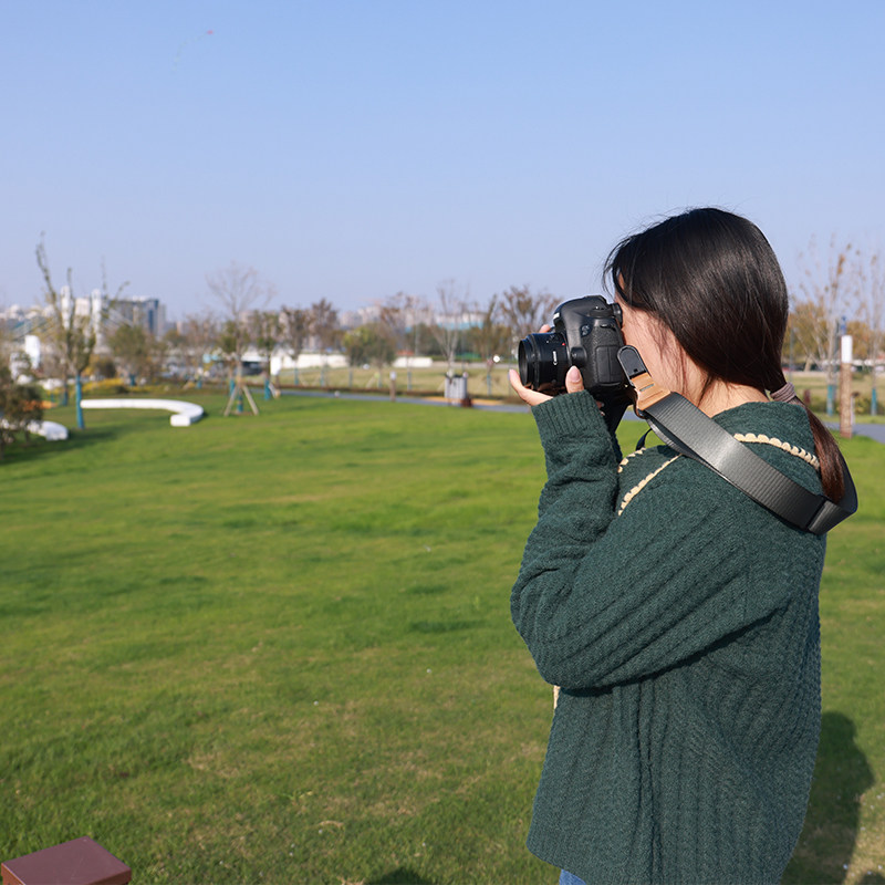 极摄家适用于单反相机佳能索尼富士尼康快拆背带斜跨五色调节肩带