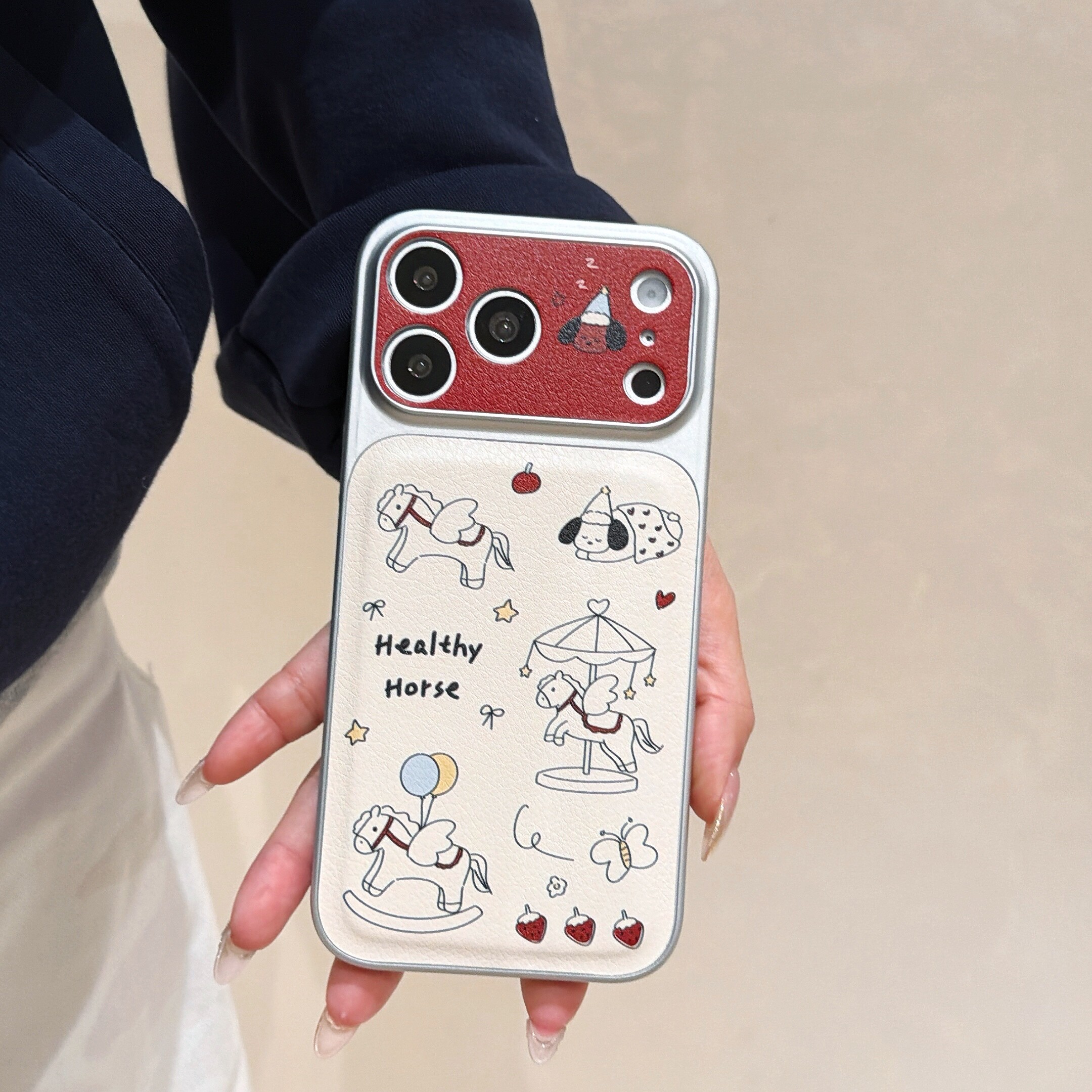 适用于iPhone17手机壳16promax全包防摔旋转木马15pro软边硬背14PROMAX贴皮ip卡通萌宠可爱苹果手机壳新款潮