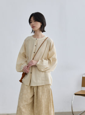 拙外【山空】亚麻棉杏色长袖衬衫2026新款设计感春季时尚圆领上衣