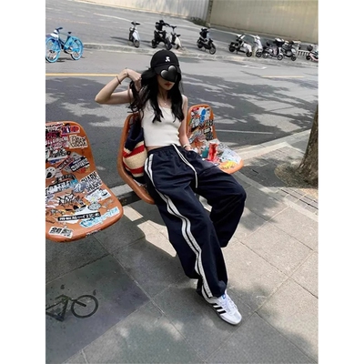 2025年夏美式街头风速干一裤两穿直筒卫裤宽松慵懒风休闲阔腿裤女