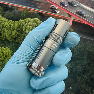 Vastlite瓦赛莱特Minima 最小型白激光手电便携户外750米远射 BOW