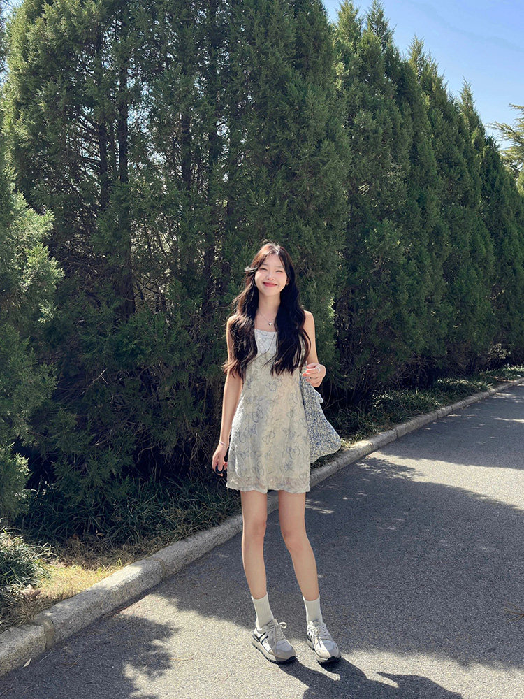 Summer 'Salt Style' Outfit: Grey Cardigan & Floral Slip Dress Set - Taobao product photo 4