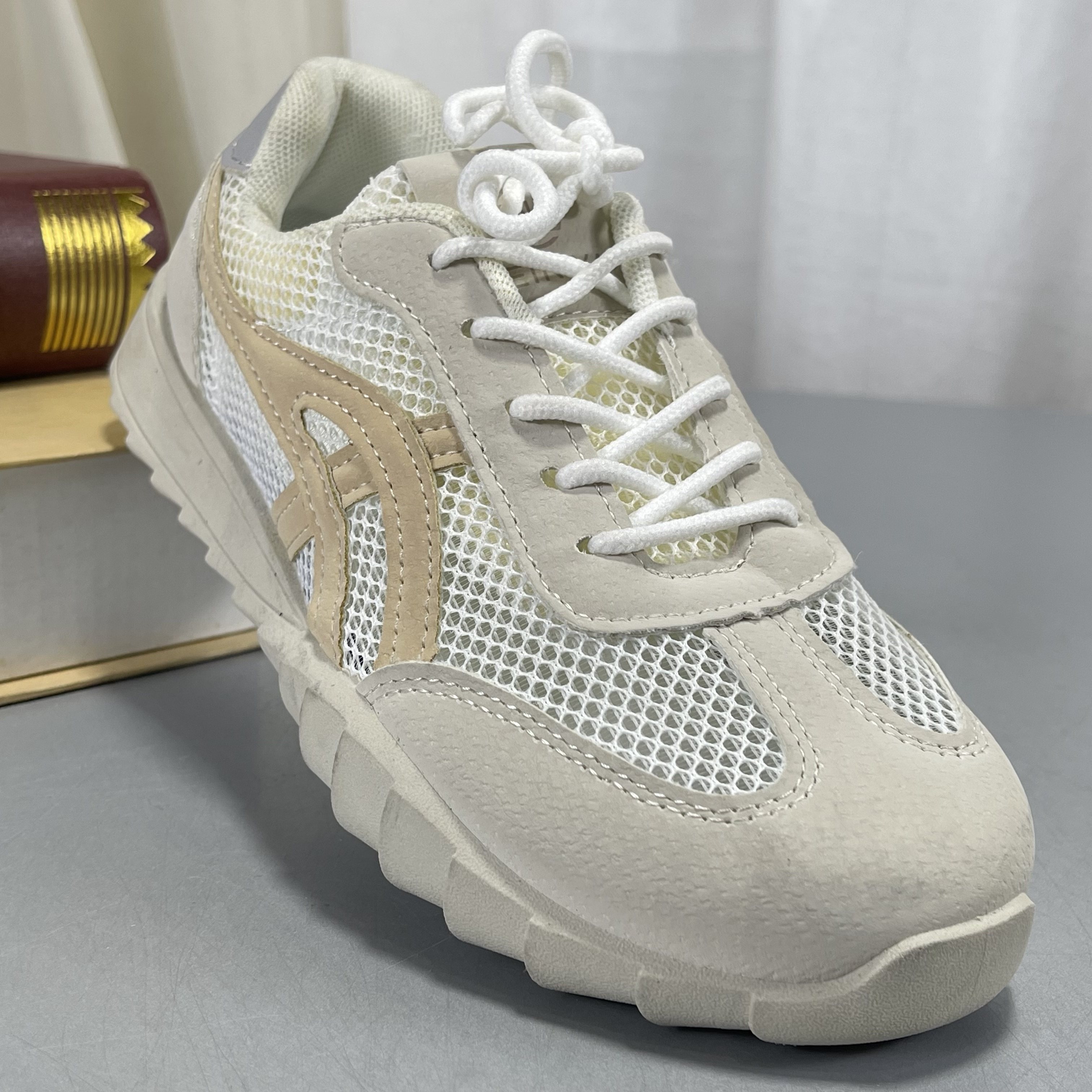 商场撤柜微瑕疵污渍得训鞋女断码清仓真皮百搭小白鞋阿甘鞋运动鞋,女鞋,时尚休闲鞋,淘宝优惠券,粉丝福利购,淘宝优惠卷