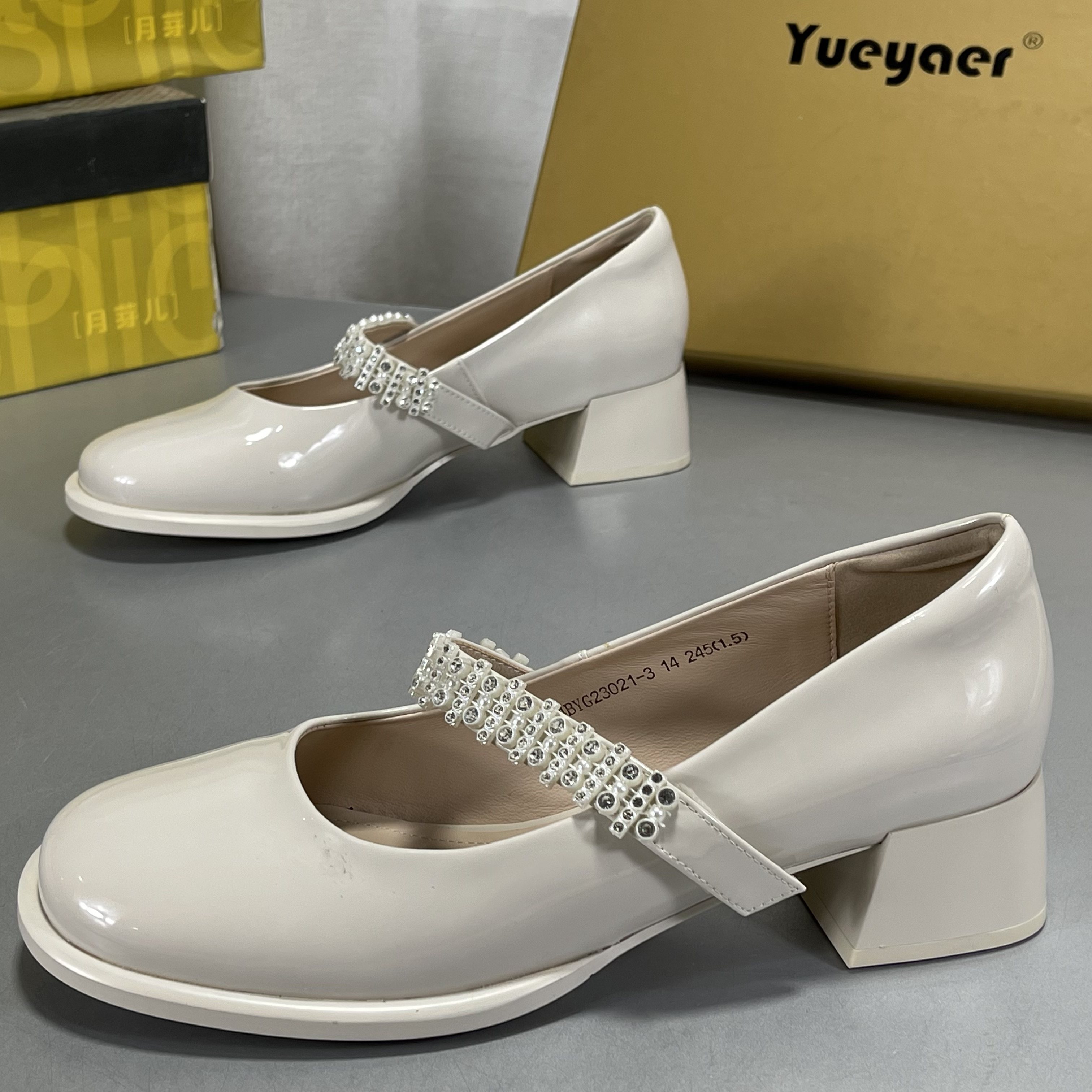 月芽儿粗跟玛丽珍鞋女2026春季羊皮高跟鞋法式小皮鞋复古浅口单鞋,女鞋,玛丽珍鞋,淘宝优惠券,粉丝福利购,淘宝优惠卷