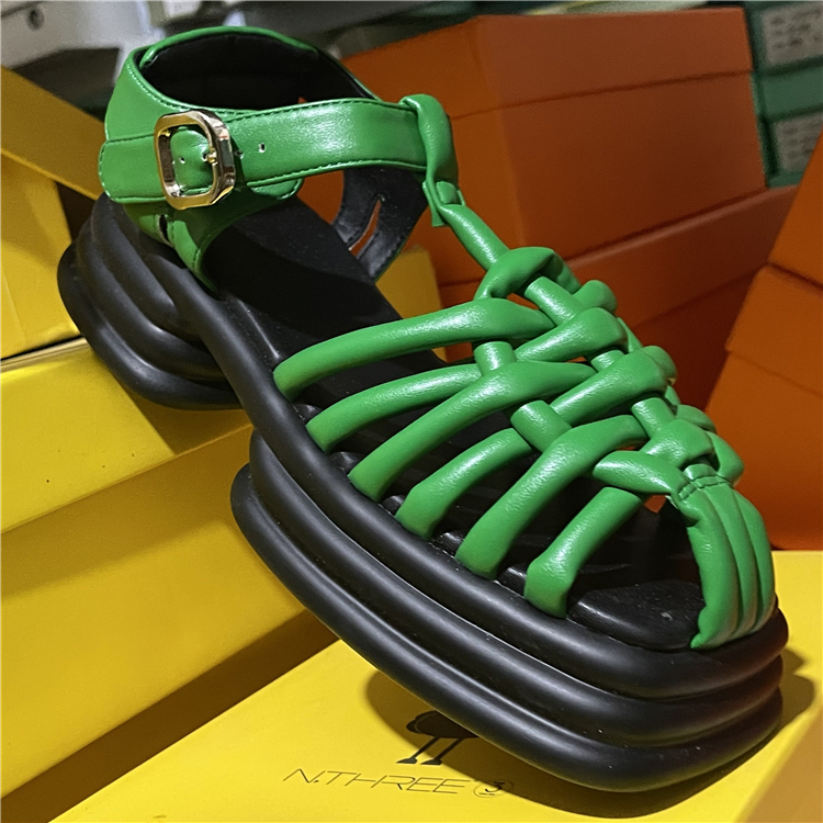 品牌尾单断码处理夏季真皮厚底罗马凉鞋休闲百搭一字扣带包头凉鞋