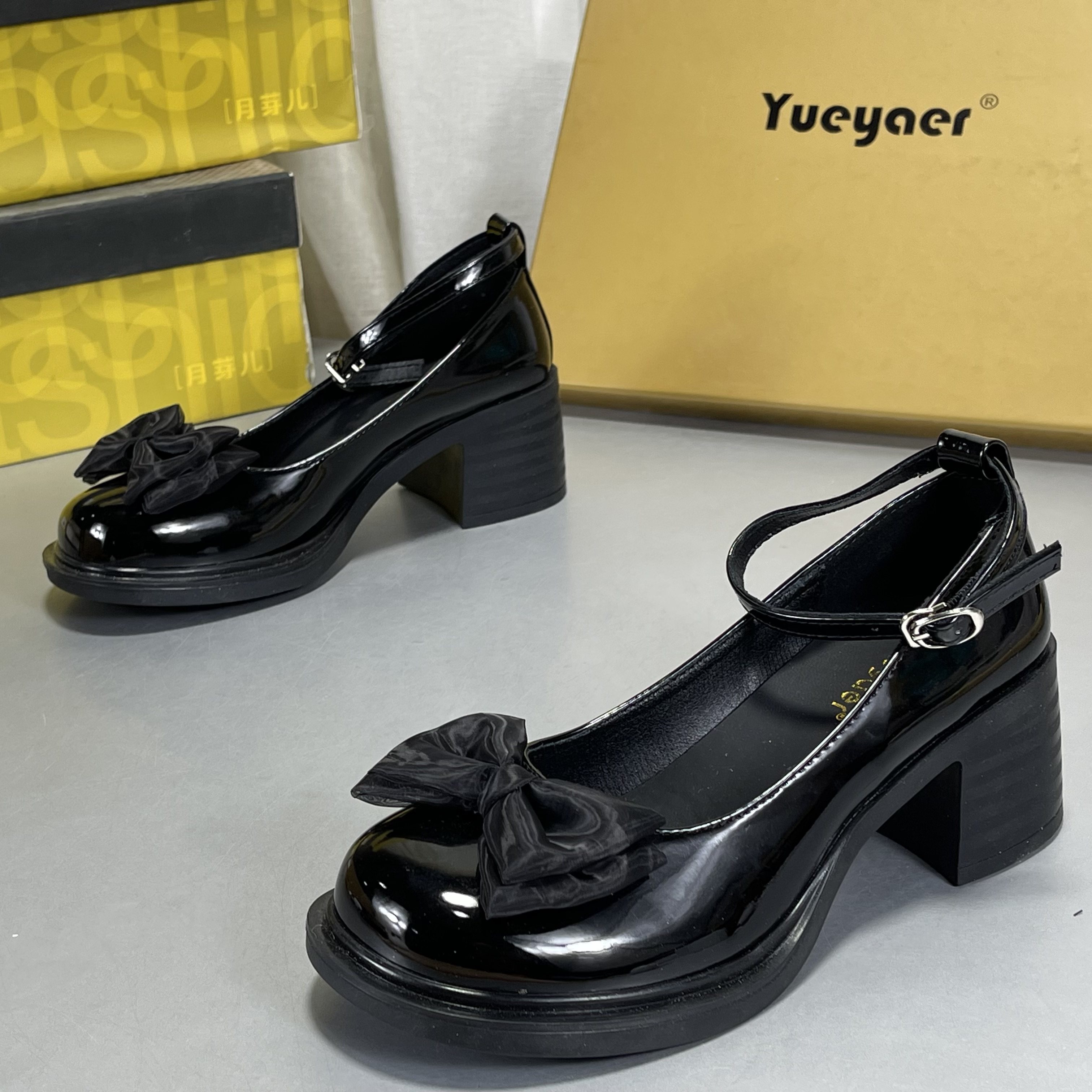 月芽儿牛漆皮新款复古玛丽珍鞋女法式高跟蝴蝶结可爱圆头粗跟单鞋,女鞋,玛丽珍鞋,淘宝优惠券,粉丝福利购,淘宝优惠卷