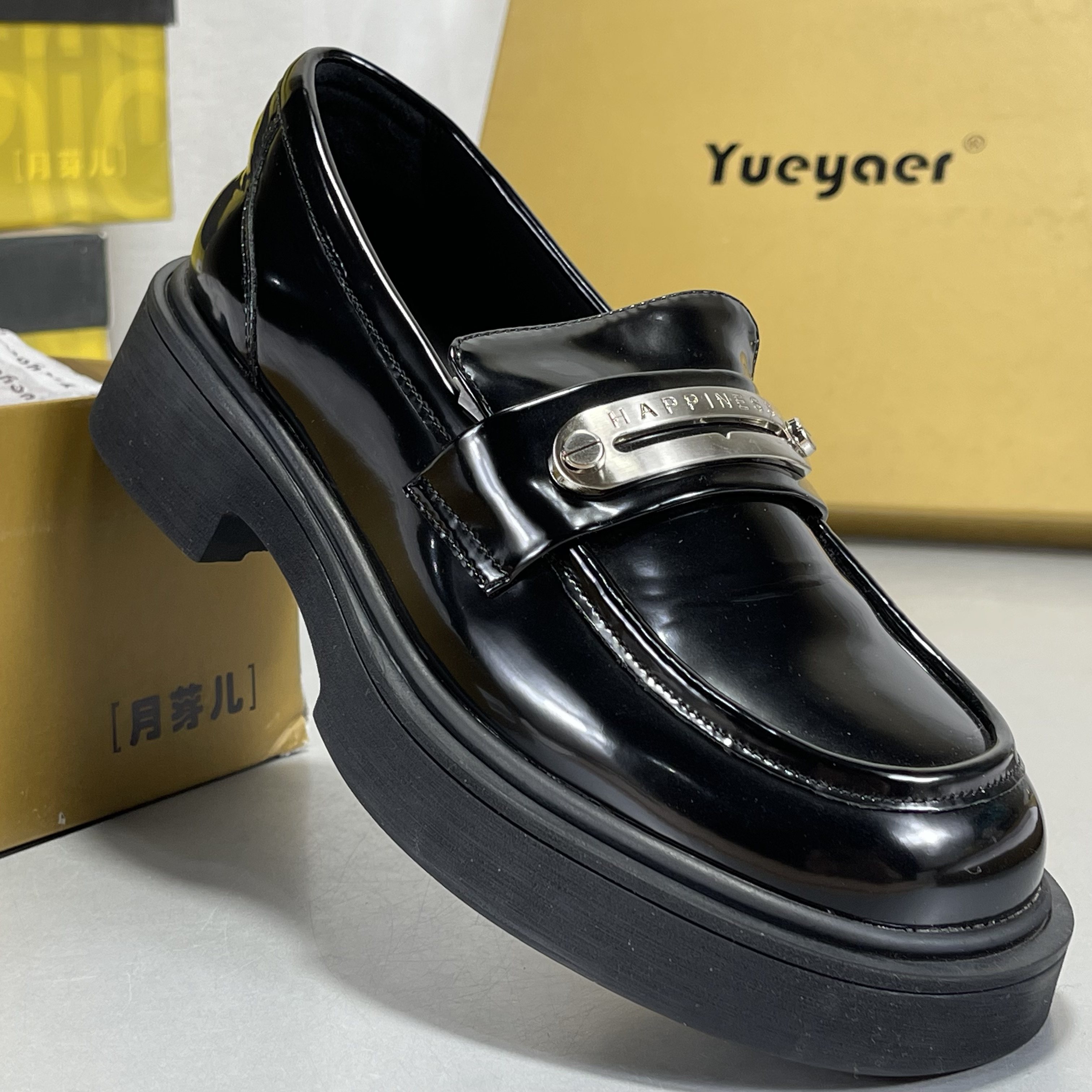 月芽儿女鞋春款牛皮厚底圆头黑色一脚蹬单鞋百搭漆皮英伦风乐福鞋,女鞋,乐福鞋（豆豆鞋）,淘宝优惠券,粉丝福利购,淘宝优惠卷