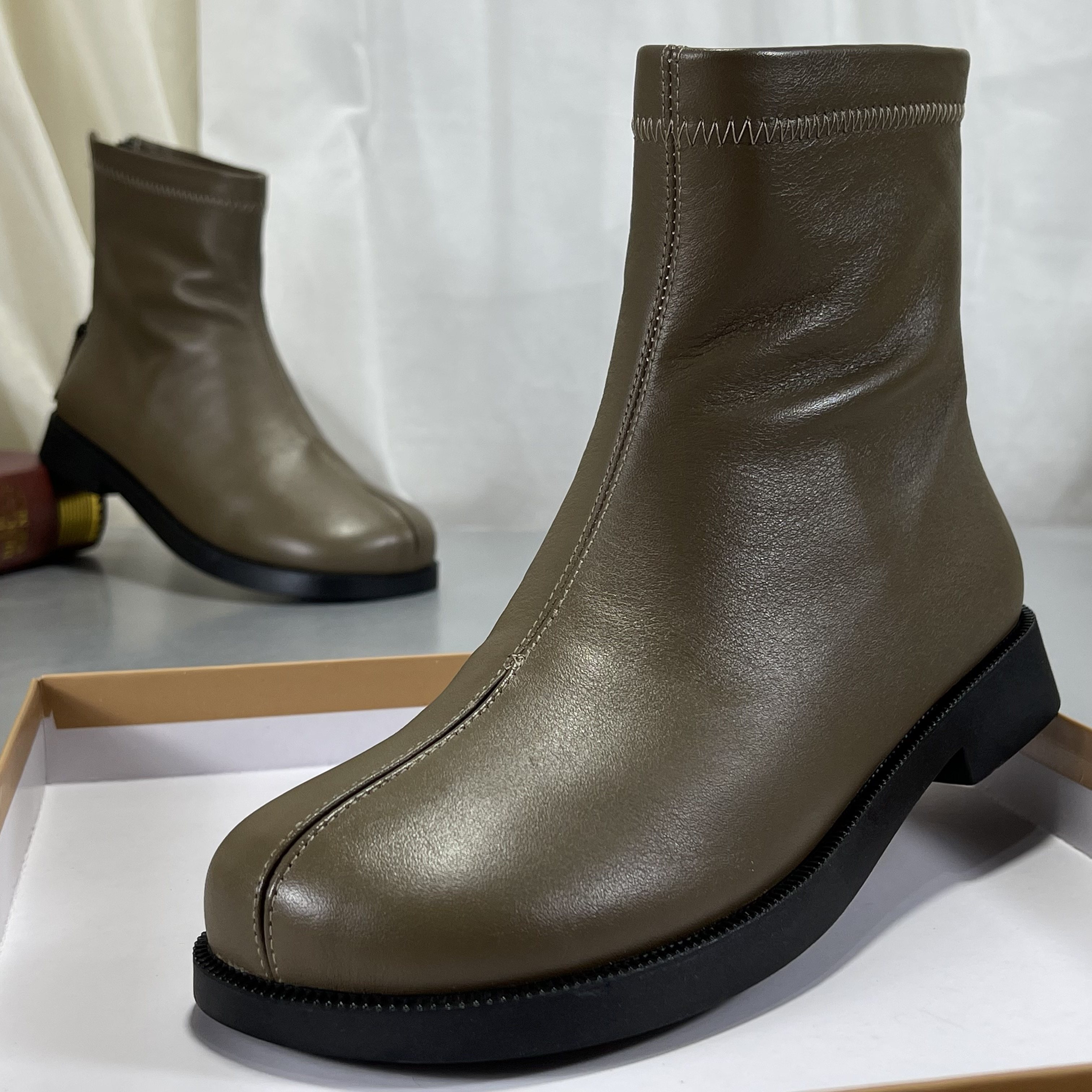 头层牛皮短靴女2025新款秋冬季加绒瘦瘦靴英伦风马丁靴厚底女棉靴,女鞋,马丁靴,淘宝优惠券,粉丝福利购,淘宝优惠卷