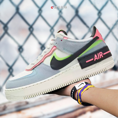 Nike耐克轻便低帮轻便板鞋