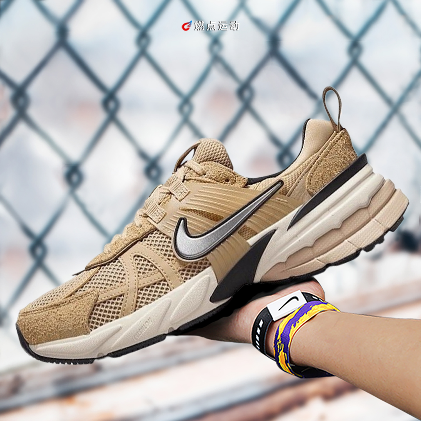 Nike V2K Runtekk 黑武士男女复古低帮减震防滑跑步鞋 HJ4497-001
