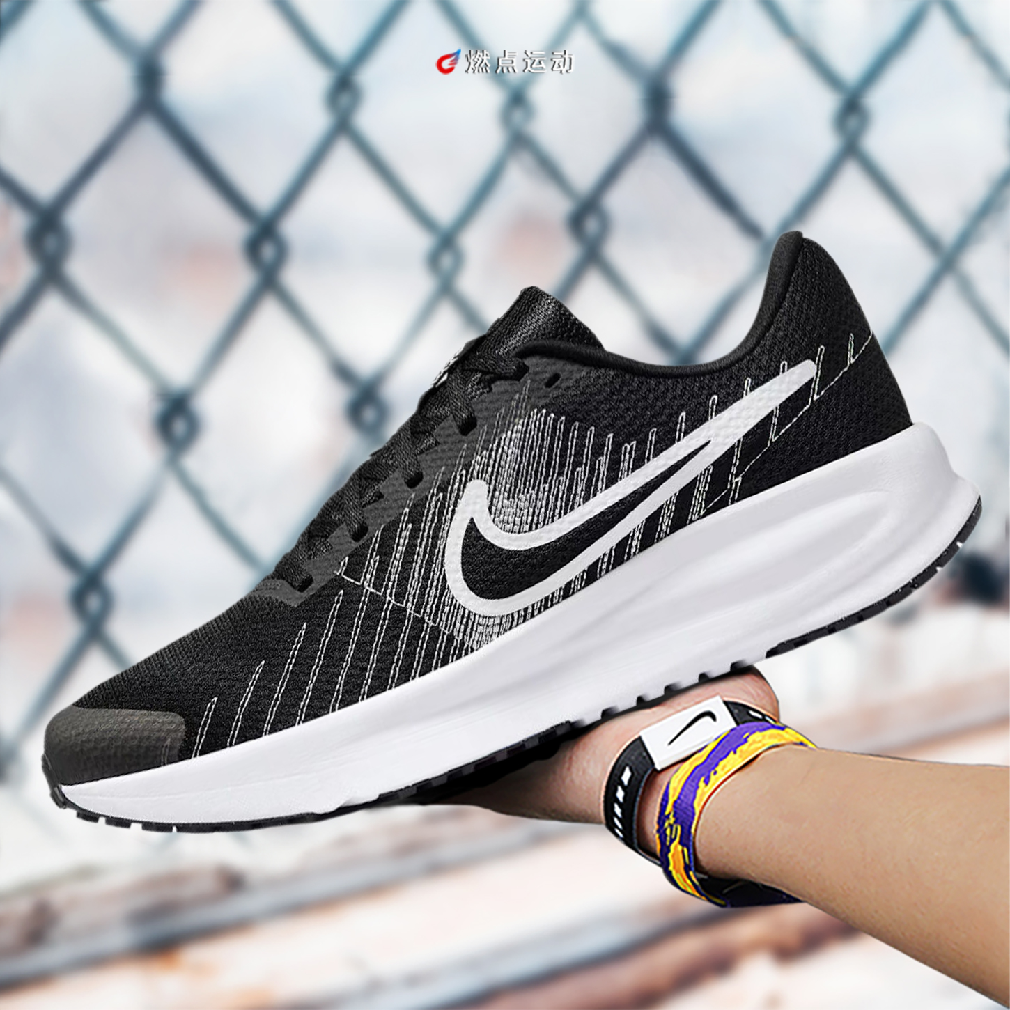 NIKE RUN DEFY 耐克男子低帮网面缓震跑鞋 HM9594-004