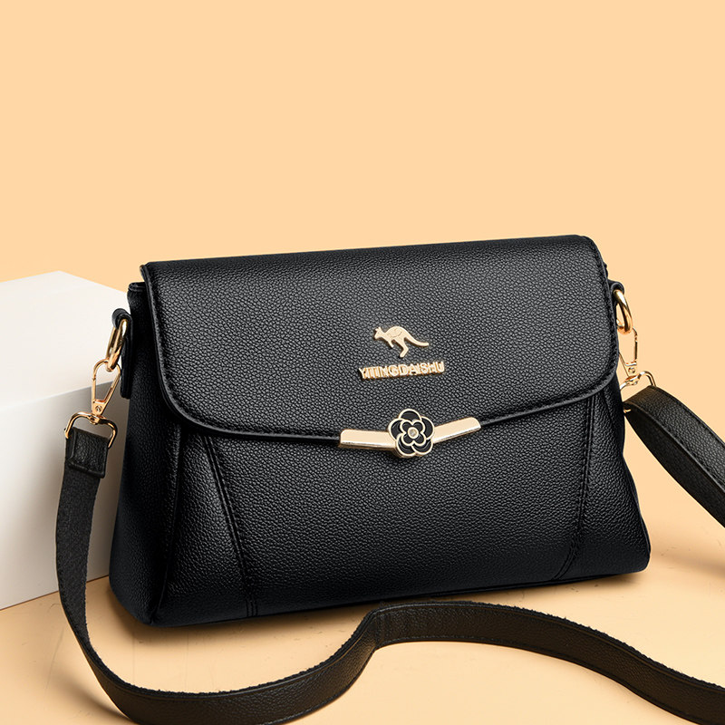 品牌正品真皮斜挎小方包女2026新款头层牛皮中年妈妈包百搭单肩包