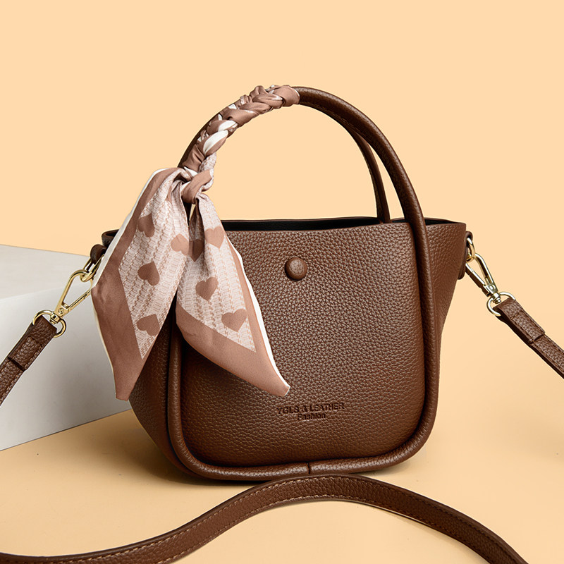 高级感真皮手提包包女2026新款头层牛皮托特包百搭单肩斜挎水桶包