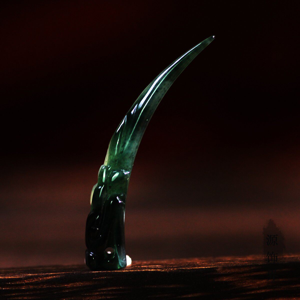 天然玉石天然缅甸A货翡翠冰糯种油绿色狼牙挂件吉祥吊坠保平安