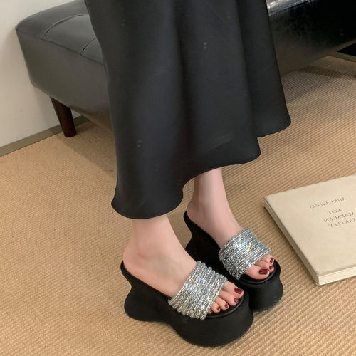 广州发货~厚底小个子坡跟水钻凉拖鞋时尚舒适增高11cm超高跟女鞋