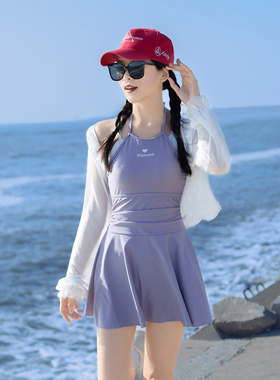 紫色连体泳衣女裙式显瘦保守泳装温泉度假显瘦泳衣平角裤度假泳装
