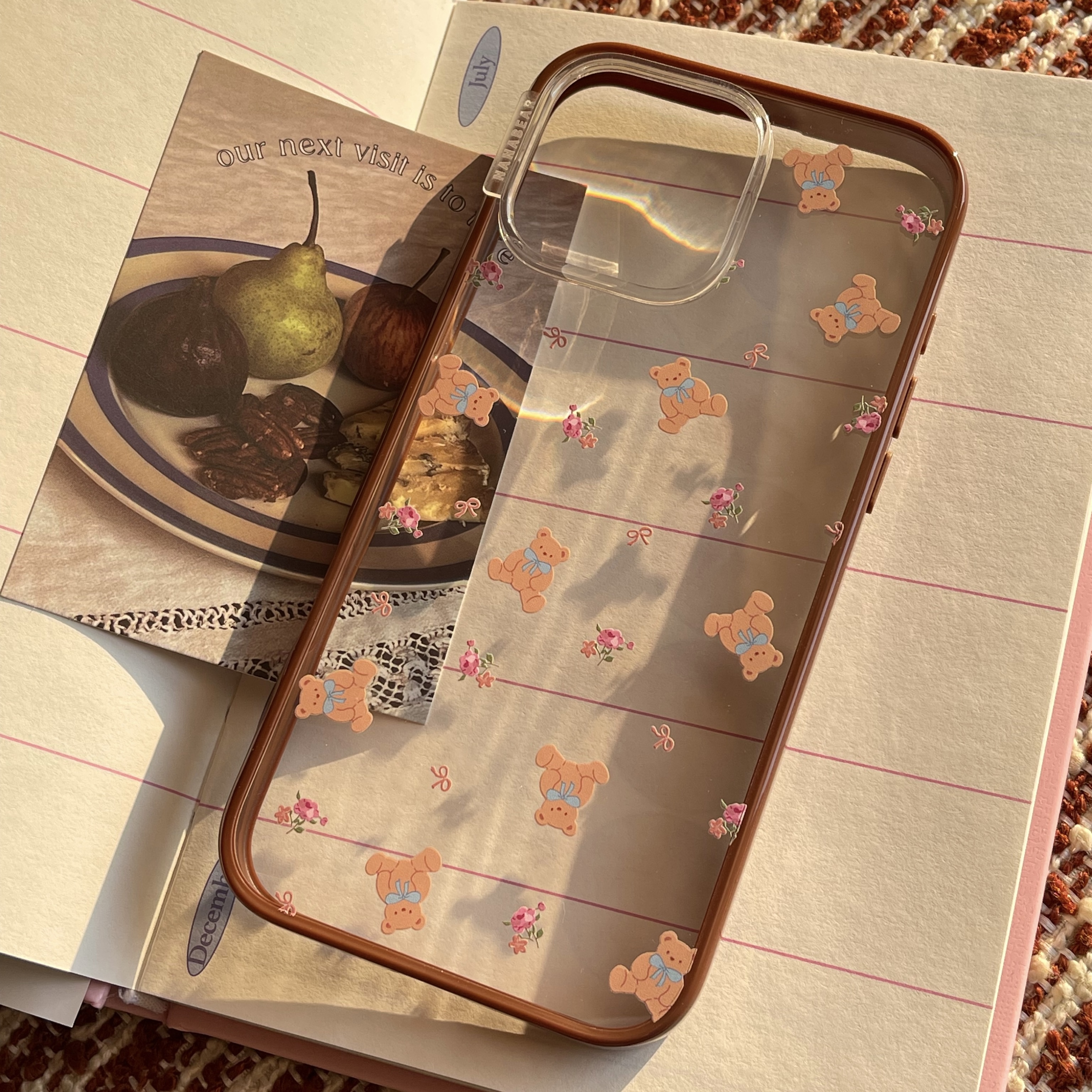 可爱小熊ins简约秋冬棕色手机壳