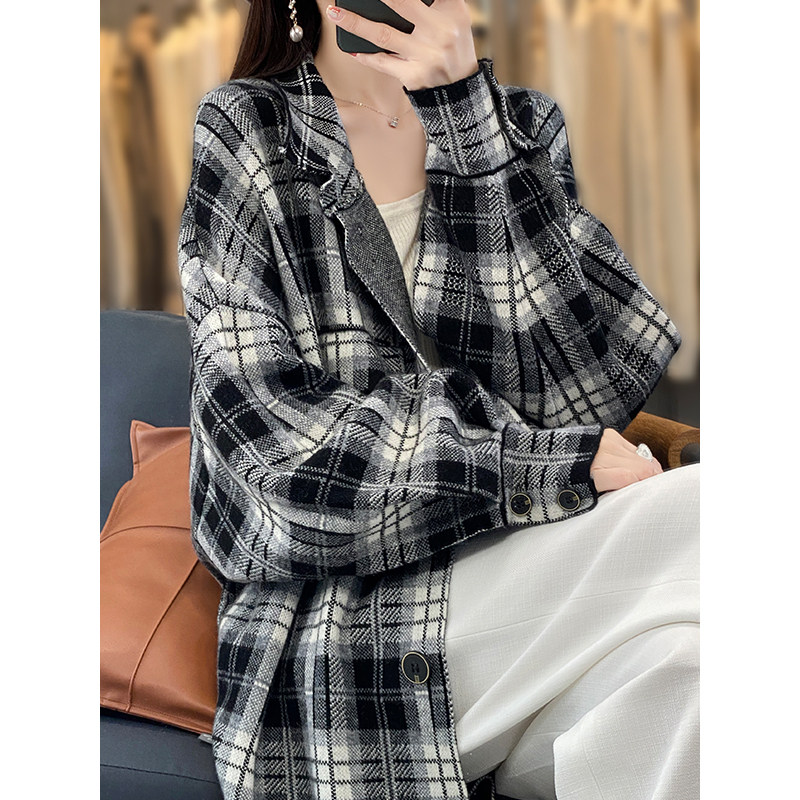 2025秋冬新款100%纯羊毛大衣女中长款黑白格子宽松显瘦毛呢外套