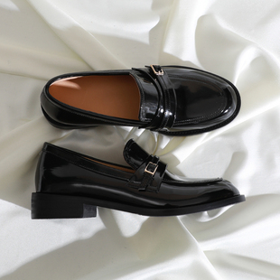 女英伦学院风通勤粗跟一脚蹬 百搭单鞋 莲花府邸2025春季 牛皮乐福鞋