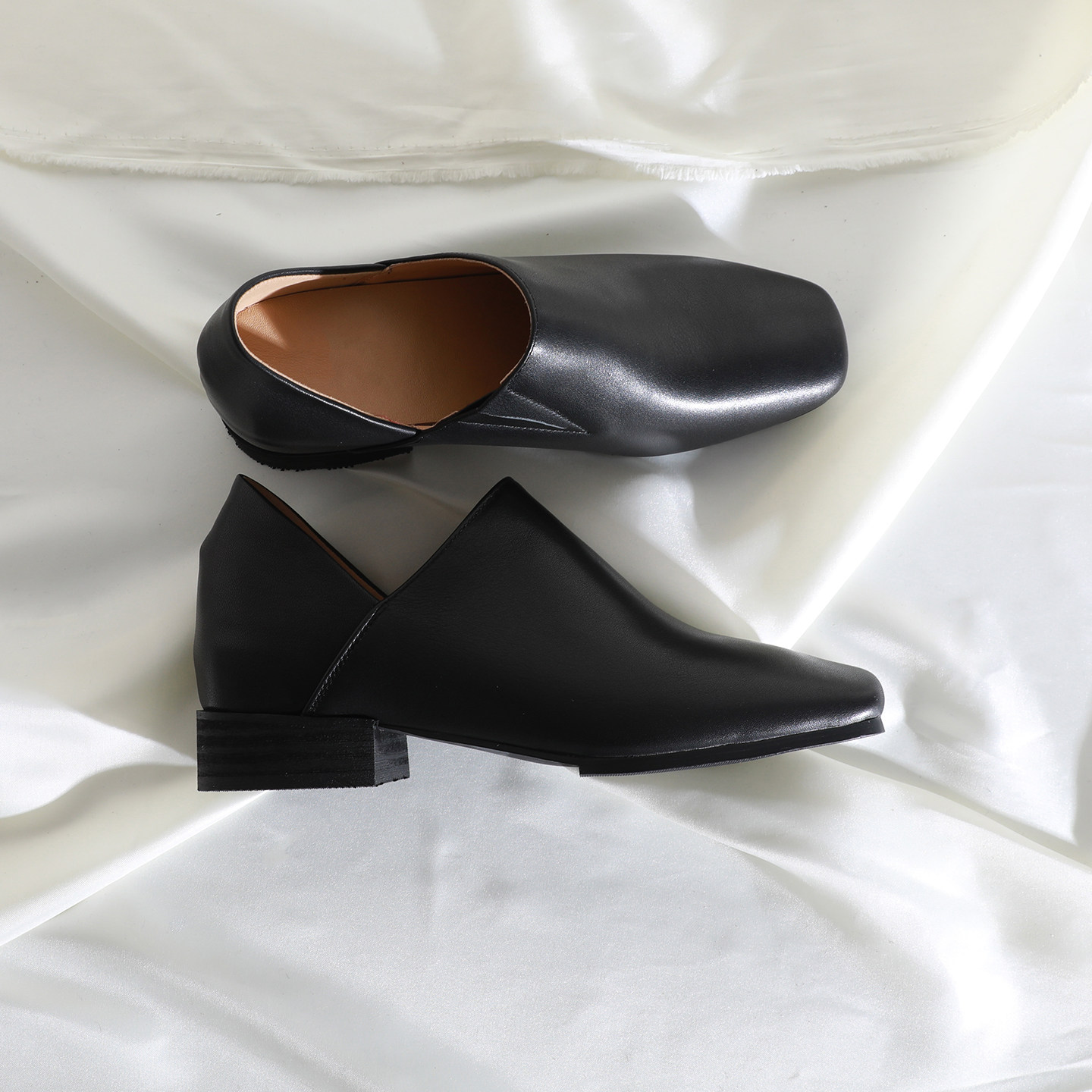 莲花府邸2026春季简约单鞋方头深口一脚蹬通勤百搭粗跟牛皮女鞋子,女鞋,深口单鞋,淘宝优惠券,粉丝福利购,淘宝优惠卷