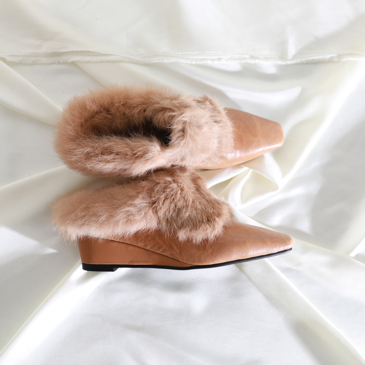 莲花府邸2025冬季拖鞋时尚深口拼接一脚蹬毛毛鞋气质保暖坡跟羊皮,女鞋,深口单鞋,淘宝优惠券,粉丝福利购,淘宝优惠卷