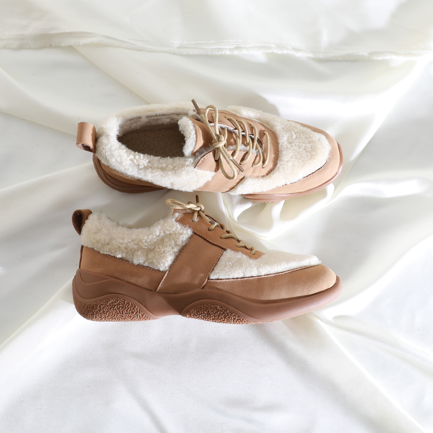 时尚圆头深口拼接系带长绒毛毛鞋