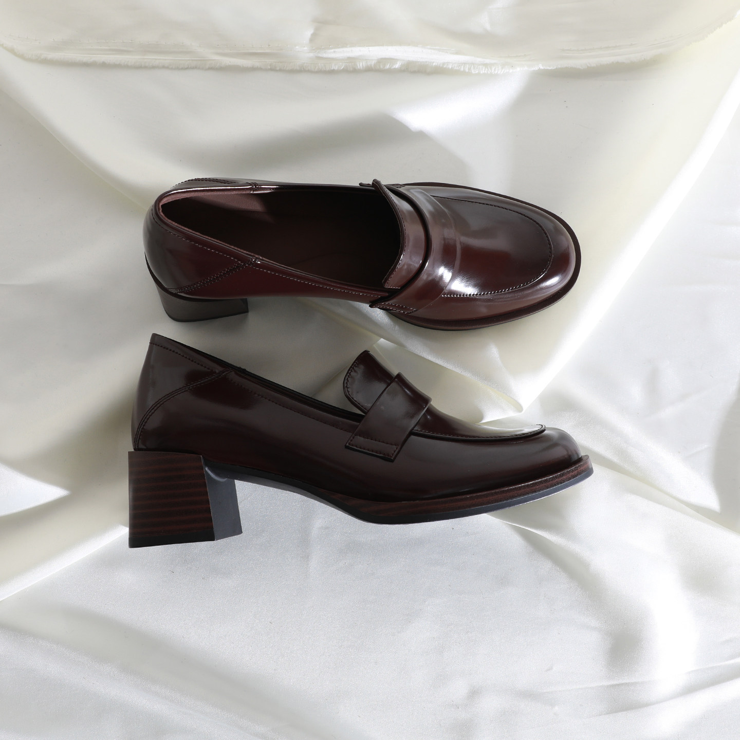 莲花府邸2026春季时尚单鞋中口一脚蹬气质通勤百搭粗跟羊皮女鞋子,女鞋,深口单鞋,淘宝优惠券,粉丝福利购,淘宝优惠卷